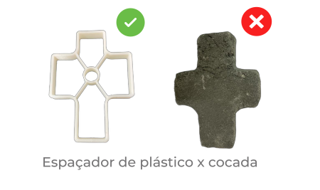 Comparação: espaçador de plástico MARCANTI aprovado à esquerda x cocada de concreto artesanal reprovada à direita